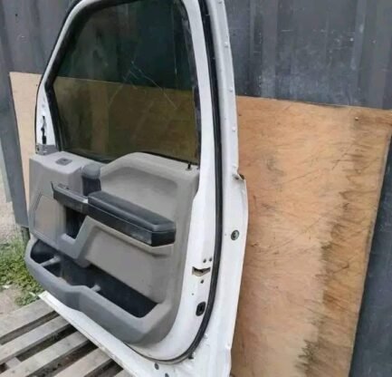 2017-2022 Ford F250 F350 F450 F550 Super Duty Passenger Side Front Door - Image 3
