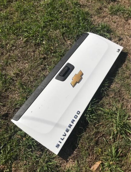 2007-2013 Chevrolet Silverado / GMC Sierra Tailgate 1500 2500 3500 HD - Image 2