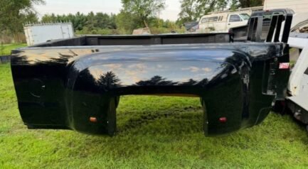2007-2013 Chevrolet Silverado / GMC Sierra 3500 HD 8' Dually Bed - Image 5