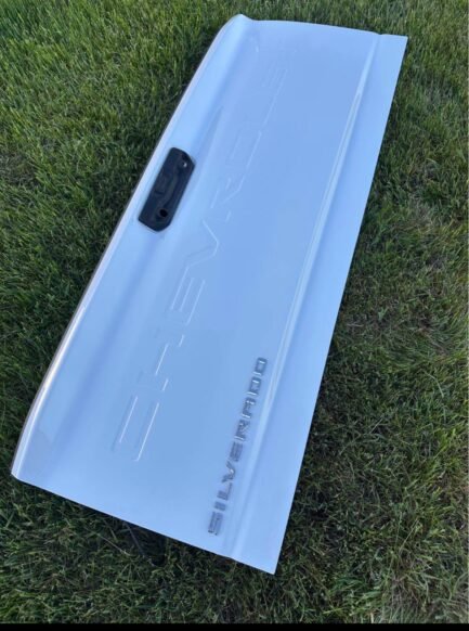 2019-2025 Chevrolet Silverado 2500 3500 Tailgate