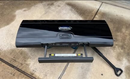 2008-2016 Ford Super Duty Tailgate With Step F250 F350 F450 F550 - Image 3