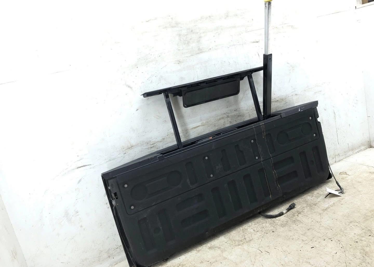 2015-2017 Ford F-150 Tailgate - Image 3